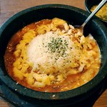 Kokusangyuu Yakiniku Kuidon - スパイシー石焼きチーズカレー‼