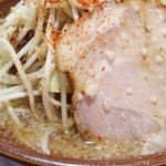 Manninya Daigakumaeten - Ｇ麺野菜増し ニンニク、背脂普通