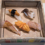 SUSHI  IMAMURA - おまかせの13巻の方です。10巻のに比べて左上の1巻が追加になってる。