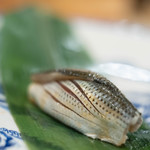 三笠鮨 - 小鰭（こはだ）
