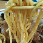 らーめん 萬亀 - 麺リフト！