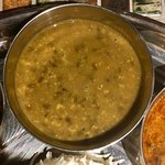 ヤタラ スパイス - ダル 豆ベースのスープ