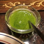 アナム本格インド料理 - 緑色のソース