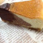 御菓子屋コナトタワムレル - 3層チョコチーズケーキ