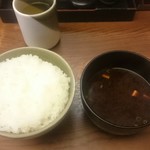 とんかつ力 - ご飯と味噌汁