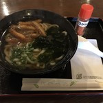 湯楽庵 - ごぼう天うどん＝５００円