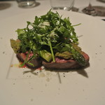 リストランテ カノフィーロ - ピエモンテ産仔牛タンのグリーリア　ふきのとうのサルサヴェルデ