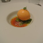 リストランテ カノフィーロ - アプリコットのソルベ　紅茶のソースとキウイ