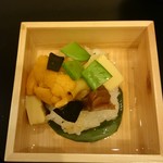 蓬左茶寮 - 凌ぎ:白ミル貝、本ミル貝の蒸し寿司