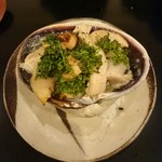 蓬左茶寮 - 焼物:大あさりのにんにくバター焼き