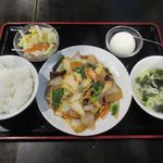海鮮飲茶 帆船 - 料理写真:八宝菜ランチ(2018/04/13撮影)