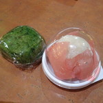 芭蕉庵 - よもぎ餅(90円)といちご大福(200円)