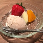 二条城ふる田 - 水物(イチゴ他の果物と、イチゴのアイス)