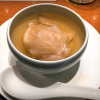 中国料理 花閒 - ふかひれと香湯餃子の蒸しスープ