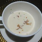鉄板ダイニング皇 - 新玉葱のポタージュ
