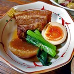 よし半 - 豚角煮