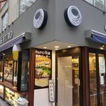 CAFE EURO - たまに行くならこんな店は、スイーツやカフェメニューなどが多いイメージながらも、最近グルメバーガーがメニュー入りした「CAFE EURO」です。