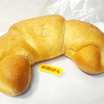 パンのいえ ブレ - 米粉パン塩パン150円 クロワッサン150円