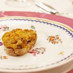 ペレグリーノ - 天草の紫雲丹、自家製ライ麦パン