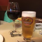 シェ・オノ - グラスワインとビール（各400円）
