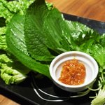 巻巻やさい。ゴマの葉と貝割れがナイス