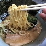 横浜家系ラーメン極家 - 家系醤油ラーメン 690円