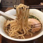 らーめん佳 - 麺はこんな感じ