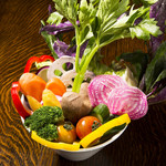 ワイン酒場。LONGING HOUSE 軽井沢 - 元気な野菜たちのバーニャカウダ