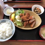 新宝来軒 - とんからコンビ定食