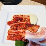 Yakiniku Nabeshima - 中落ちカルビ  豚トロ