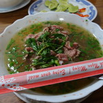 Cat Tuong - 料理写真:1803_Cat Tuong_PHO BO TAI CHIN＠55,000VND(Rare Beef and well done with Noodles) 牛肉フォー
