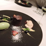 AKI NAGAO - 進化したフォンダンショコラ