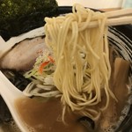 濃厚ラーメン　じゅん - 細麺