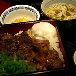 焼肉ダイニング　神蔓 - ワンコインランチ・ハラミ