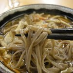 松代パーキングエリア 上り 軽食・フードコート - 「おにかけそば」の麺