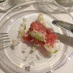 ウシマル - 本鮪の稚魚と白子産玉ねぎに塩とホースラディッシュを