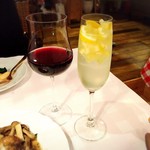 レストラン プティルッソ - 赤ワインとレモンチェッロ♡