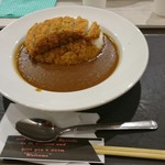 淡路島カレー&琉球卵とじ丼 - ロースカツカレー（税込９５０円）