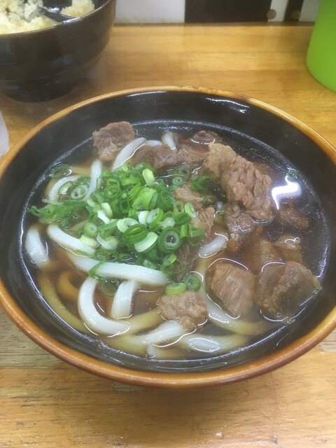 めん処 肉うどん たけや>