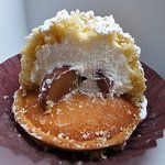 パティスリー アルファ - モンブラン（断面）