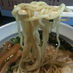 我流麺舞 飛燕 - 麺アップ