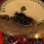 ガストロノミー ジョエル・ロブション - キャビアたっぷり