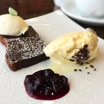 サラマンジェ ド ヨシノ - ショコラフォー