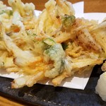 志のや - 「白魚のかき揚げ」