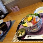 志のや - 「キラキラ春つげ丼」 「炙り銀鮭丼」