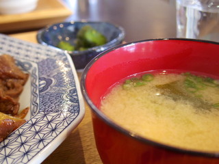 Oshokujidokoroakanaya - 2018年4月　味噌汁とキュウリのキューちゃん