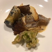 ジュー ドゥ マルシェ - 5.旬の鮮魚(真鯛)のポワレ　サフランのソース