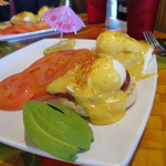 Cheeseburger In Paradise - エッグベネディクト ＄14 with アボガド＄1.5(2018年4月)