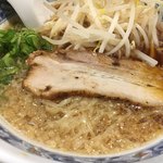 ラーメン若松 - ん…1枚で丁度イイ感じ(・ω・)