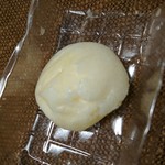 シャトレーゼ - ひとくちチーズ蒸し饅頭(これが５個入ってる)　¥140